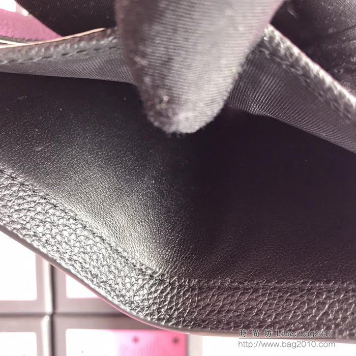 GUCCI古馳 新款 496309黑色摔紋全皮 2018系列引流款 絲印標誌 織帶 摔紋牛皮Gucci短錢包  ydgq3481